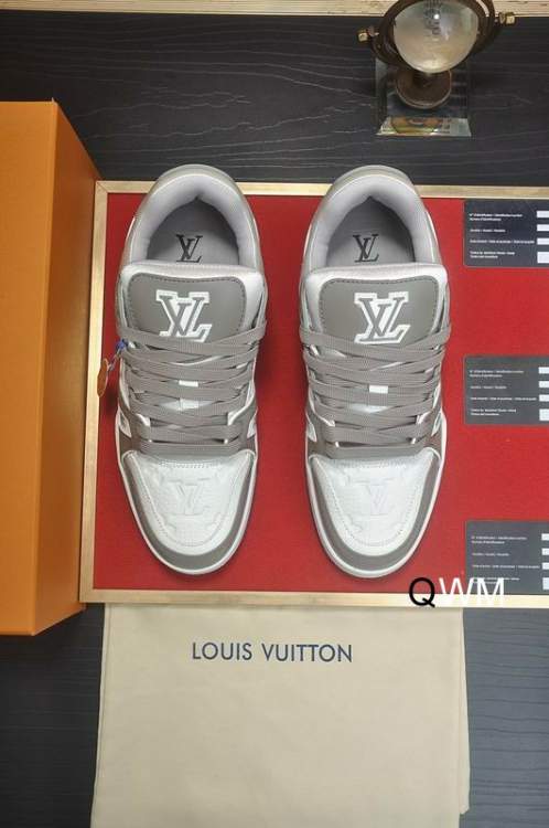 Picture of Louis Vuitton Shoes _SKULVsz36-44ML013112899